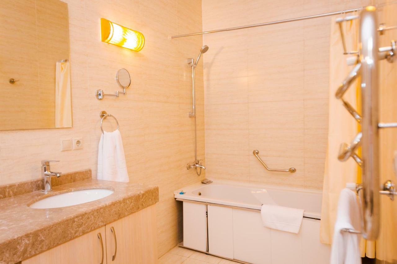 Atb Grand Hotel Atyraū 외부 사진